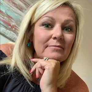 Meet your Posher, Kim